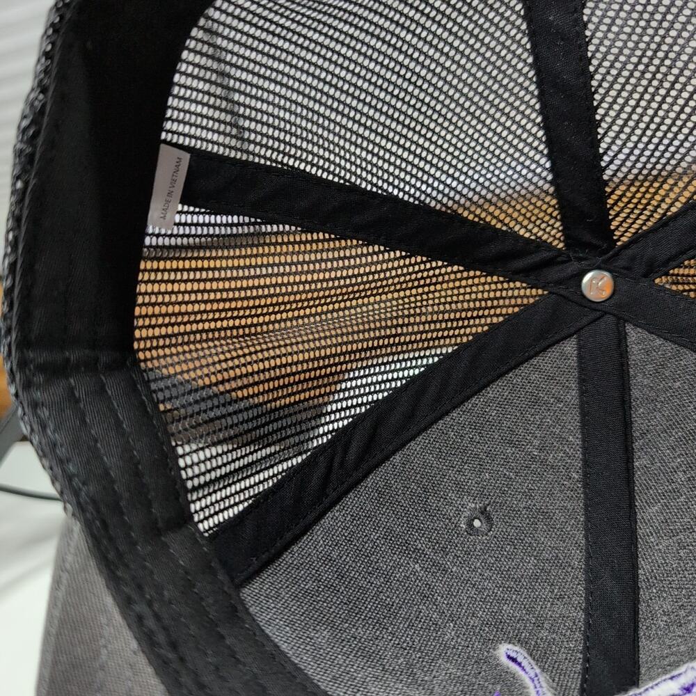 Richardson 112 PUMAS Hat Gray Purple Mesh Back Snapback Trucker Cap - Excellent - Picture 12 of 13